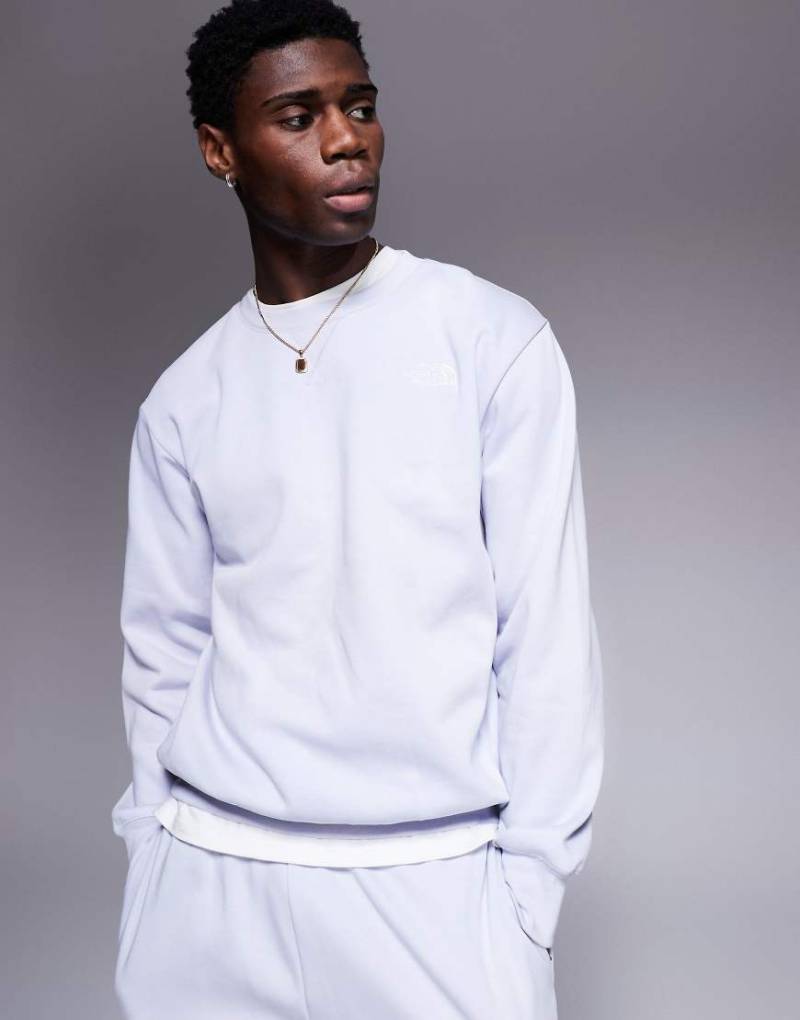 The North Face - Essential - Oversize-Sweatshirt in Grau mit Logo auf der Brust von The North Face