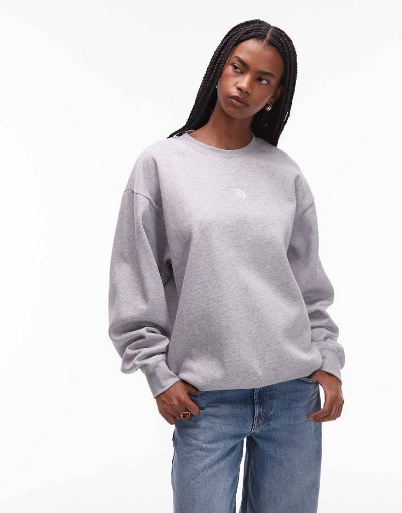 The North Face - Essential - Oversize-Sweatshirt in Hellgrau mit Logo von The North Face