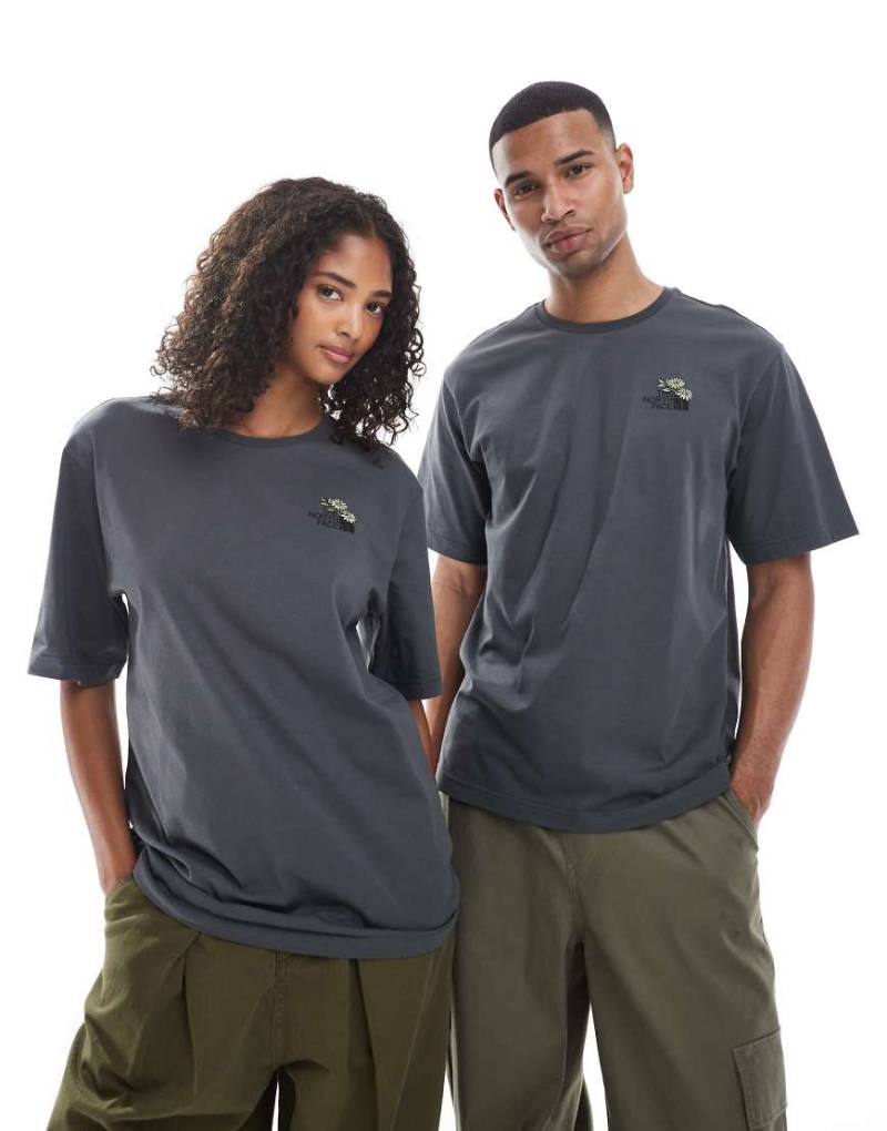 The North Face - Flower Dome - Unisex-T-Shirt in verwaschenem Grau mit Logo The North Face - Flower Dome - Unisex-T-Shirt in verwaschenem Grau mit Logo von The North Face