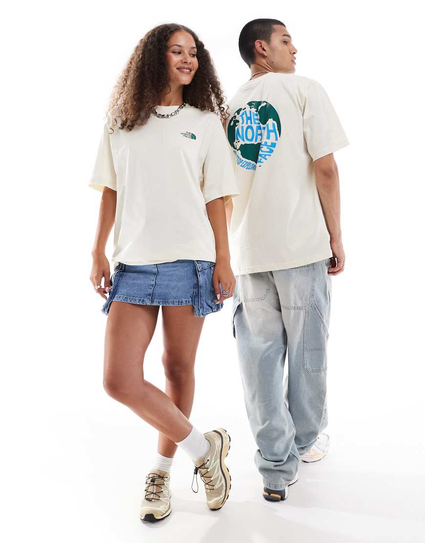 The North Face - Globe - Oversize-T-Shirt in gebrochenem Weiß mit Rückenprint The North Face - Globe - Oversize-T-Shirt in gebrochenem Weiß mit Rückenprint von The North Face