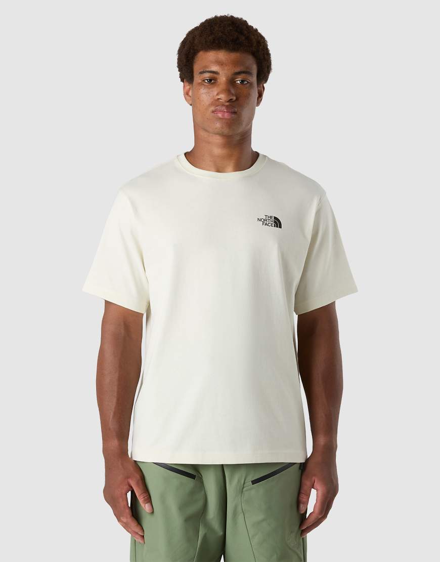 The North Face - M Street Bear - Relaxed-Fit-T-Shirt in Weiße Düne/TNF-Blau von The North Face