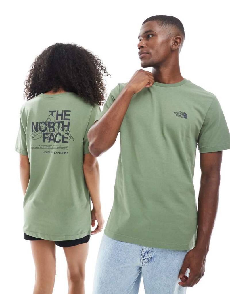 The North Face - Mountain Sketch - Unisex - T-Shirt in Grün mit Rückenprint von The North Face