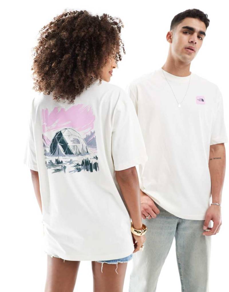 The North Face - Oversize-T-Shirt in Wollweiß mit Kuppelzelt-Print auf dem Rücken, exklusiv bei ASOS von The North Face