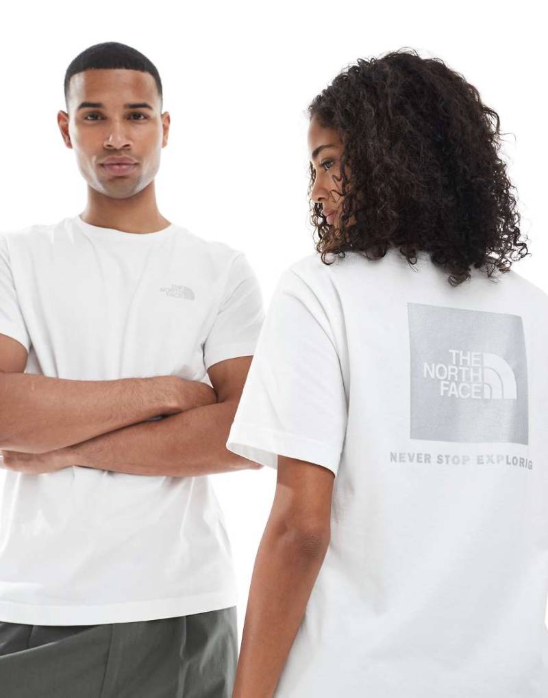 The North Face - Reflective Box NSE - Unisex-T-Shirt in Weiß mit Rückenprint von The North Face