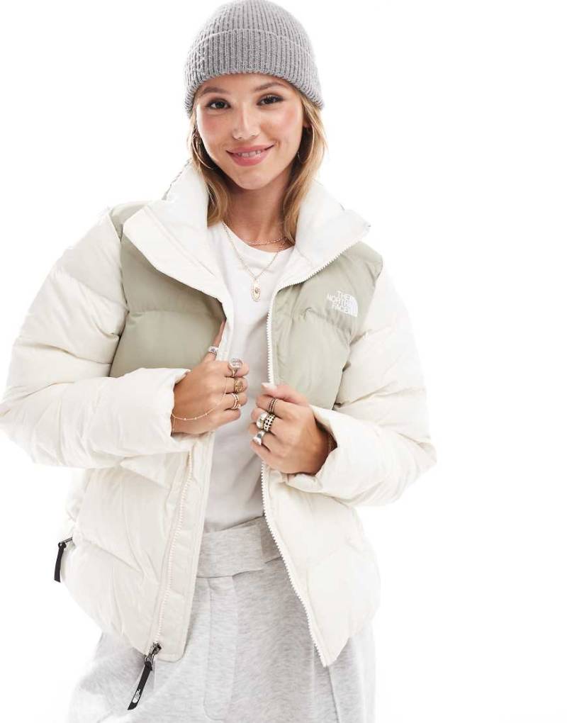 The North Face - Saikuru - Kurze Pufferjacke in gebrochenem Weiß von The North Face