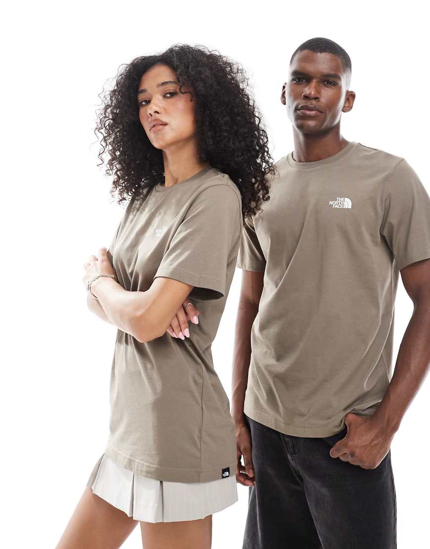 The North Face - Simple Dome - Unisex - T-Shirt in Hellbraun mit Logo von The North Face