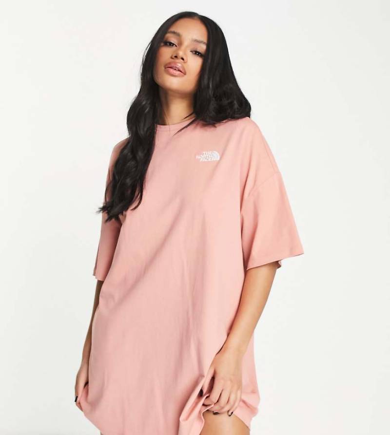 The North Face - T-Shirt-Kleid in Rosa, exklusiv bei ASOS von The North Face