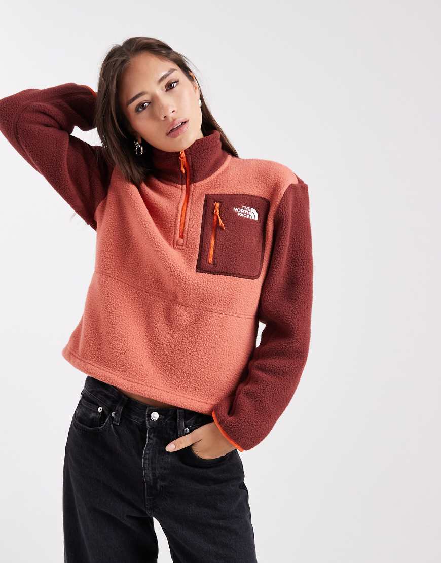 The North Face - Yumiori - Fleece-Sweatshirt in Rot mit kurzem Reißverschluss von The North Face