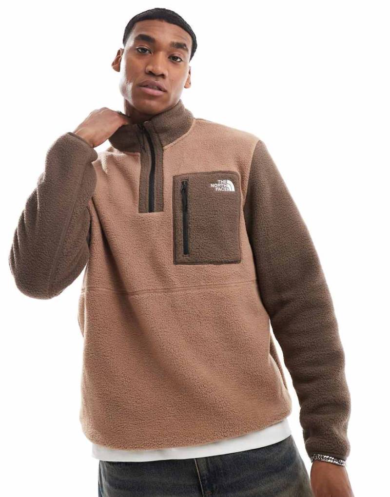 The North Face - Yumiori - Sweatshirt in Braun mit kurzem Schnitt von The North Face