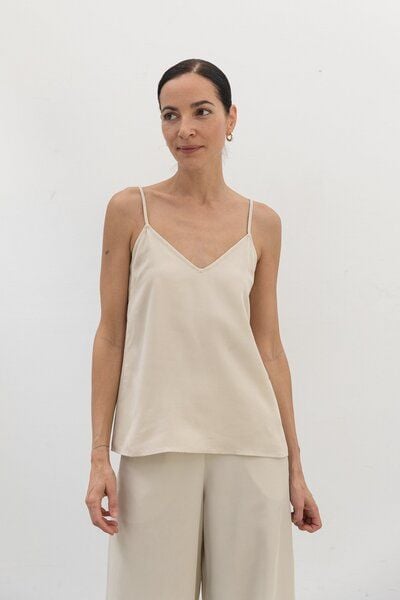 The Slow Label Cami Top aus TENCEL mit verstellbaren Trägern von The Slow Label