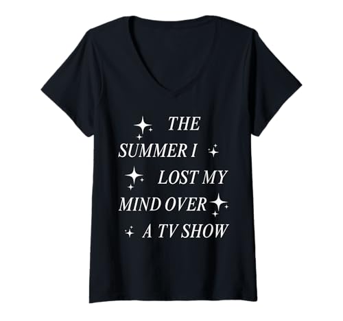 Damen The Summer I Lost My Mind Over A TV Show T-Shirt mit V-Ausschnitt Damen The Summer I Lost My Mind Over A TV Show T-Shirt mit V-Ausschnitt von The Summer I Lost My Mind Over A TV Show