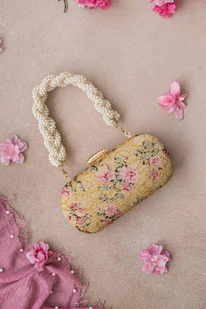 Elora Capsule Clutch - Senf, Brokat Mit Blumenmuster, Handgefertigte Zum Verschenken, Diwali Festliche Taschen von TheAMYRAStore