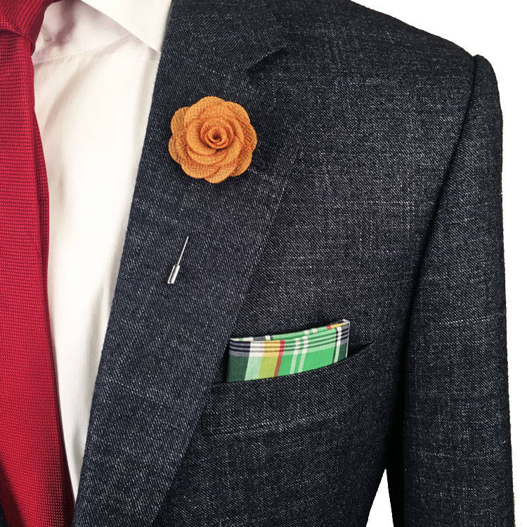 Gelb Stricken Mikrofaser Revers Blume Pin von TheAccessorizedMan