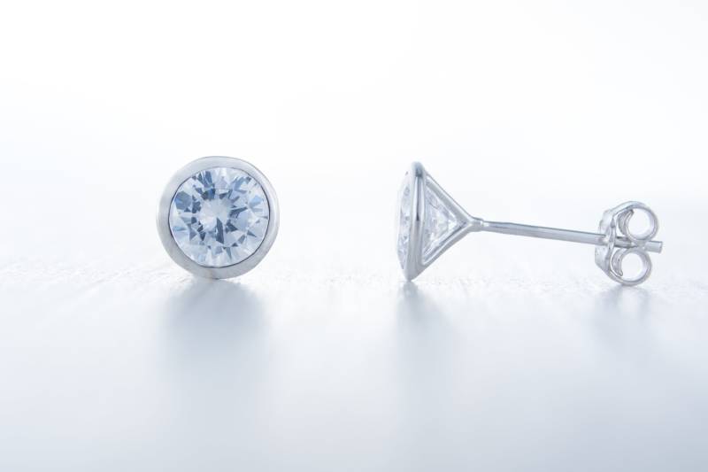 Man Made Diamond Simulant Ohrstecker, Erhältlich in Sterling Silber Und Weißgold Den Größen 3mm, 4mm, 5mm Oder 6mm von TheAladdinsCave