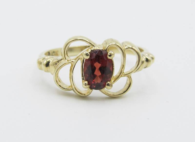 Nachlass 10K Gelbgold Granat Free Form Solitiare Januar Geburtsstein Ring von TheAntiqueAppeal