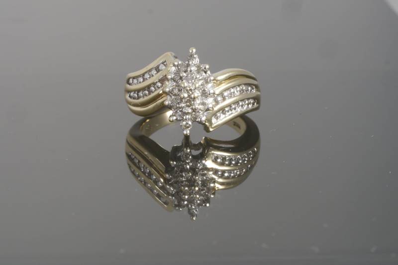 Vintage 10K Gelbgold Marquise Zweiteiler Diamant Bypass Rechts Hand Ring von TheAntiqueAppeal