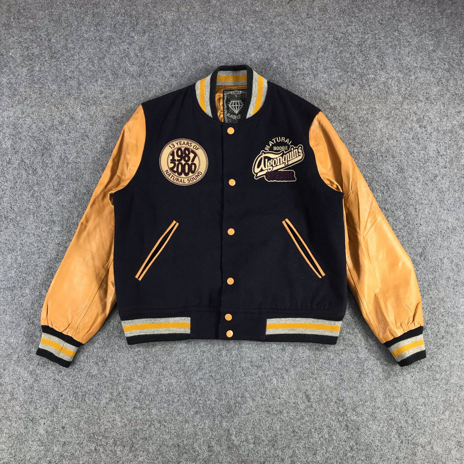 Vintage Algonquins Varsity Jacke, Mittlere Größe, Wolljacke, Stadionjacke, Lederjacke von TheArchiveGarments