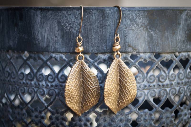Blatt-Blatt Ohrringe, Schmuck, Gold-Ohrringe, Boho Natur-Ohrringe, Geschenke Für Ihr, Schmuck Herbst, Herbst-Trends Blatt-Blatt Ohrringe, Schmuck, Gold-Ohrringe, Boho Natur-Ohrringe, Geschenke Für Ihr, Schmuck Herbst, Herbst-Trends von TheArtHausStudios