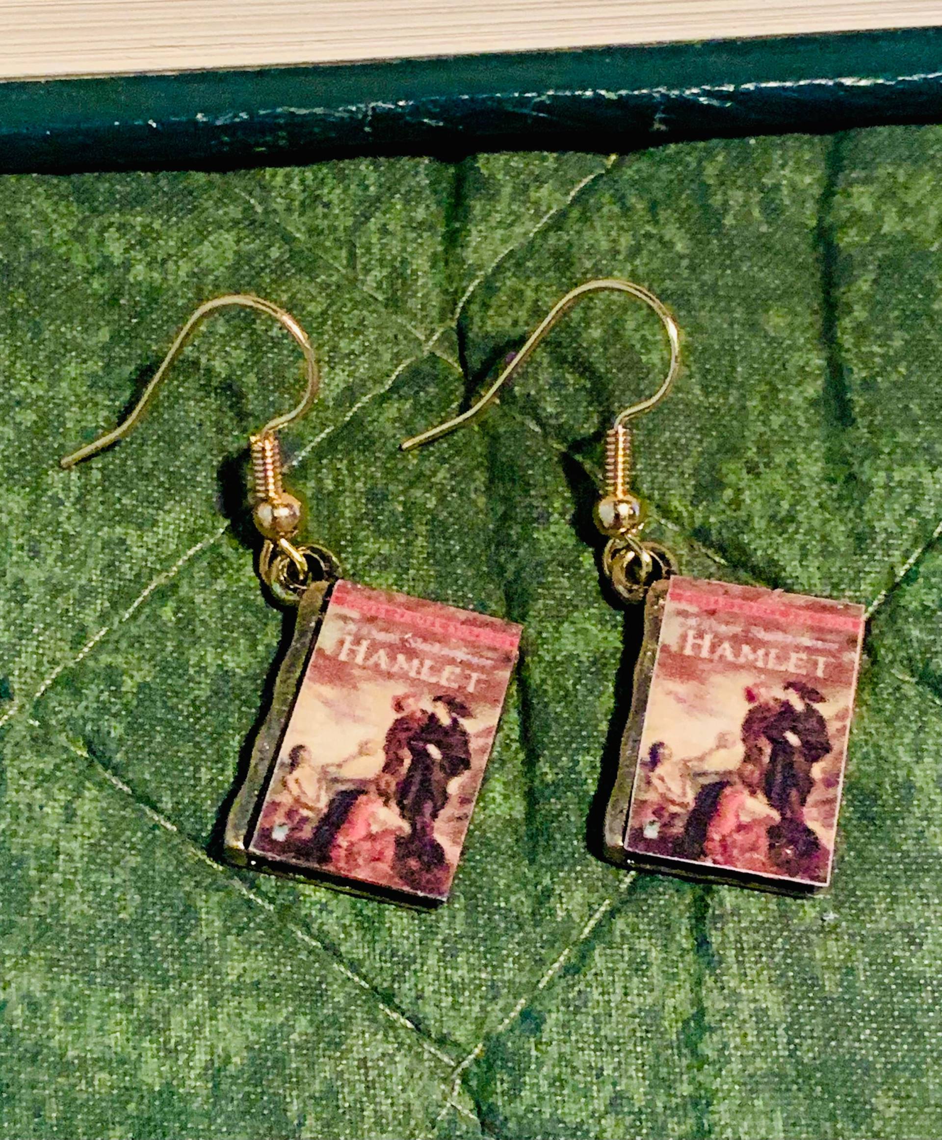 Buch Ohrringe, Hamlet, Shakespeare Ohrring Shakespeare, Hamlet Charm Ohrringe von TheArtisticDabbler