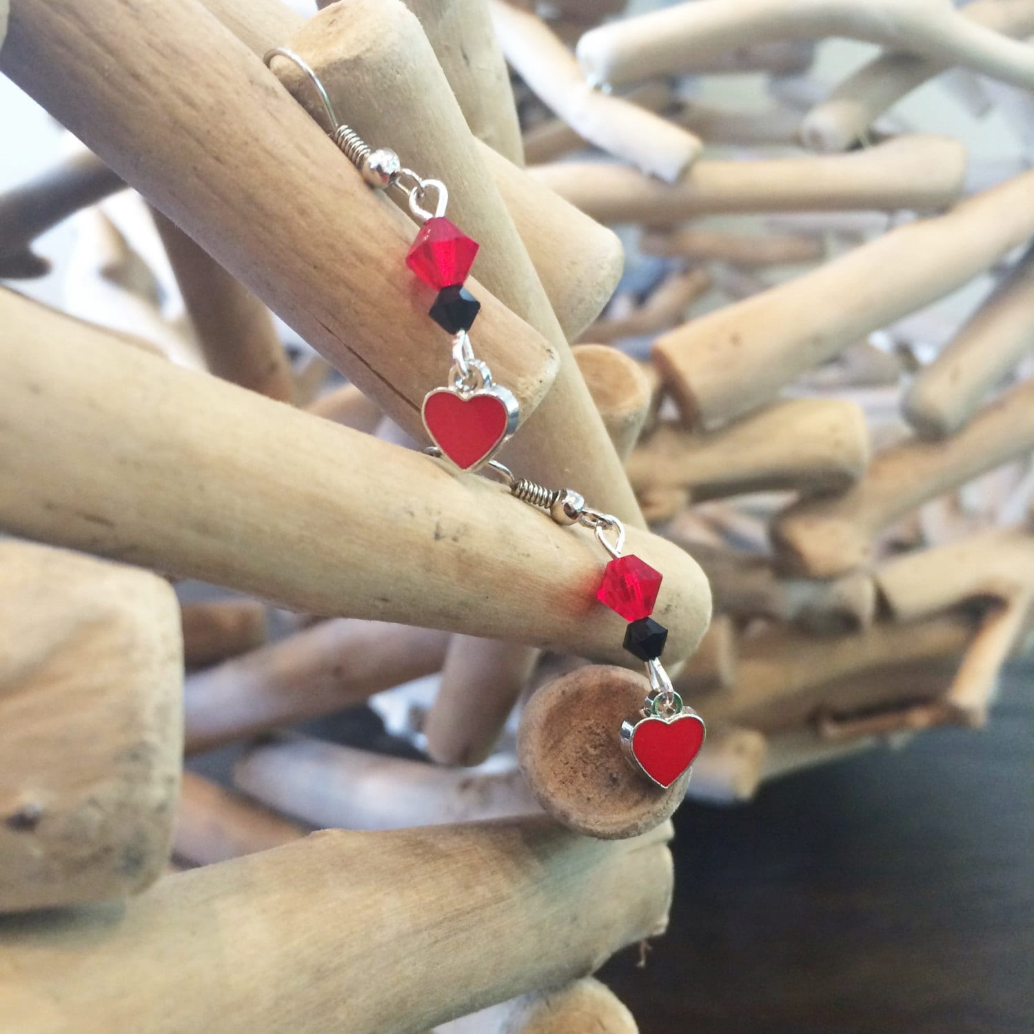 Herz Ohrringe, Swarovski Card Suit Ohrringe von TheArtisticDabbler