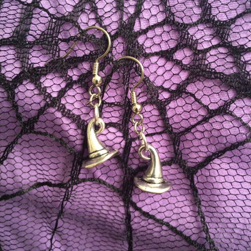 Hexenhut Ohrringe, Silber Ohrring, Hexen Hexenhut, Halloween, Gruselige Ohrringe von TheArtisticDabbler