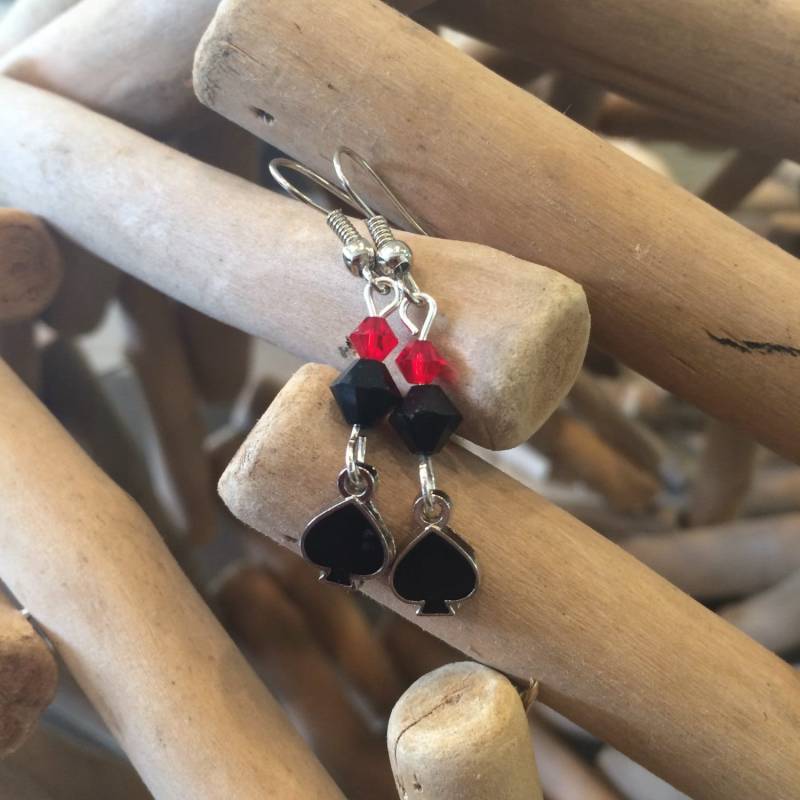 Pik Ohrringe, Swarovski Card Suit Ohrringe von TheArtisticDabbler