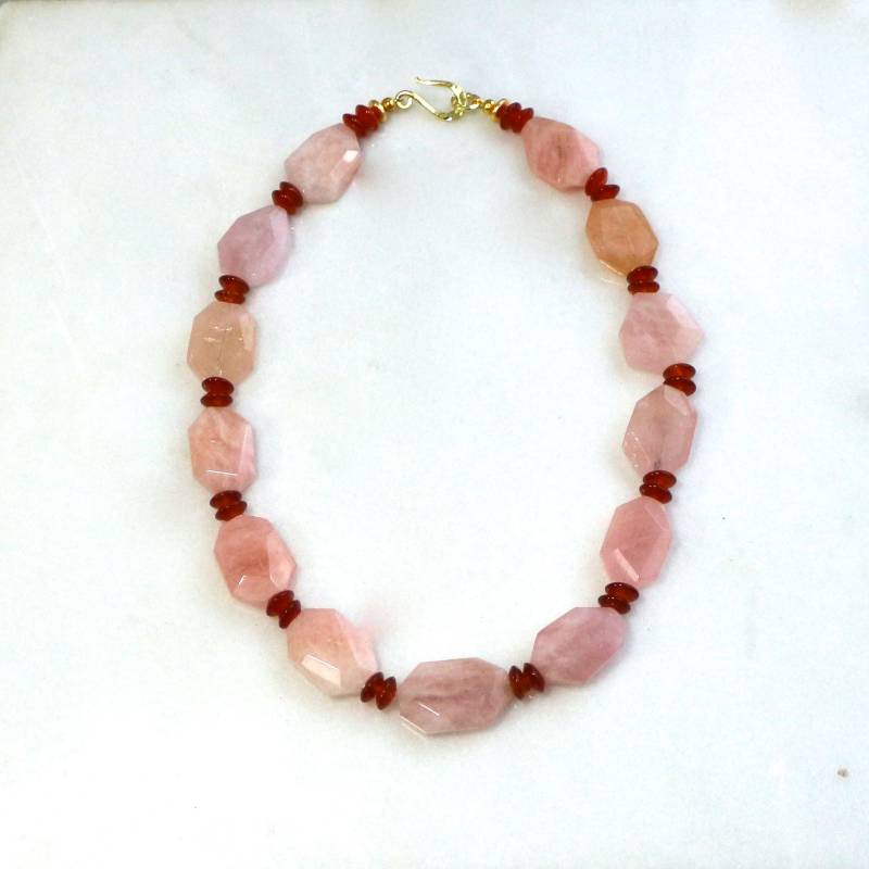 Rosa Morganit Halskette, Karneol, 22K Gold Vermeil, Pink Statement Halskette Rosa Morganit Halskette, Karneol, 22K Gold Vermeil, Pink Statement Halskette von TheAtelier