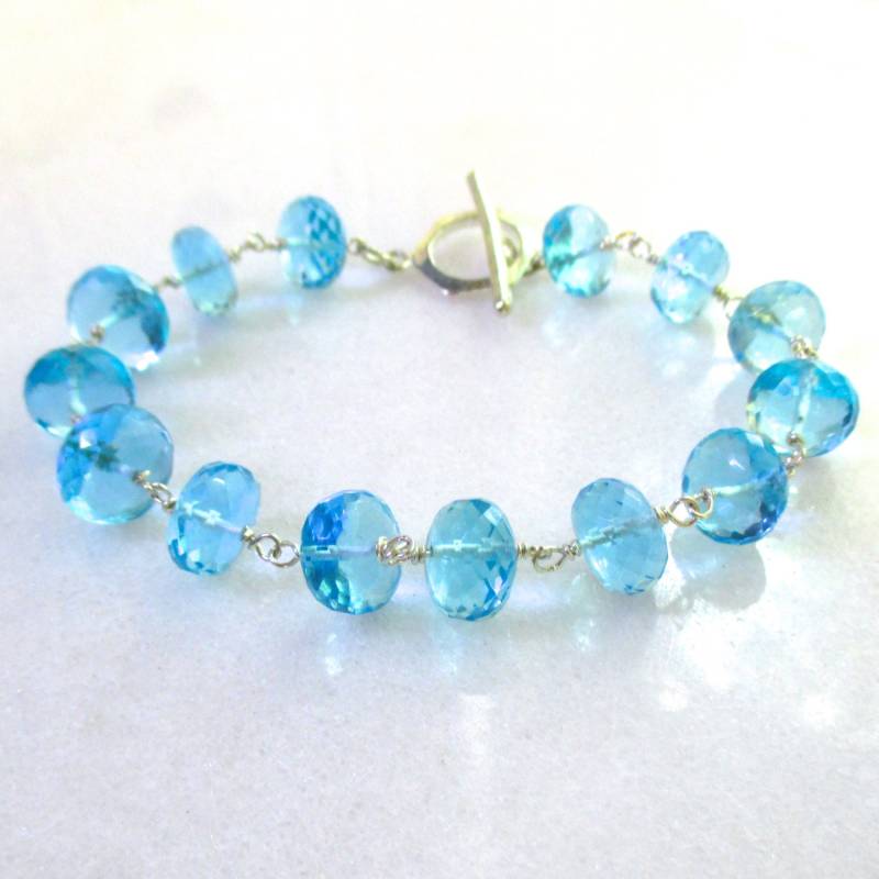 Schweizer Blautopas Armband, Verknüpftes Blaues Edelstein Armband in Sterling Silber Schweizer Blautopas Armband, Verknüpftes Blaues Edelstein Armband in Sterling Silber von TheAtelier