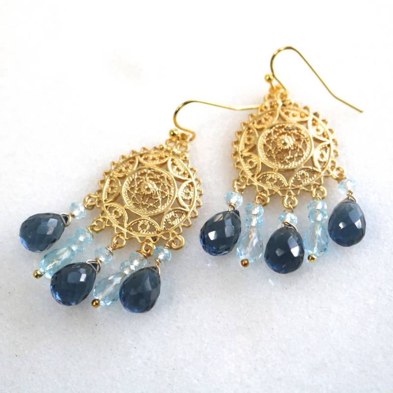 Schweizer Topas, London Blue Topaz, Natürliche Edelstein-Ohrringe in 22Kg Vermeil Schweizer Topas, London Blue Topaz, Natürliche Edelstein-Ohrringe in 22Kg Vermeil von TheAtelier