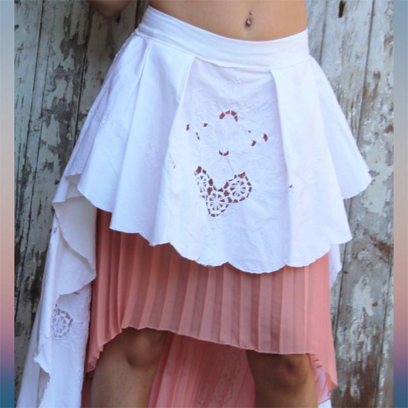 Bestickter Rock Kaiserin Baumwolle Mit Plissee Chiffon Bestickter Rock Kaiserin Baumwolle Mit Plissee Chiffon von TheAugustValentine