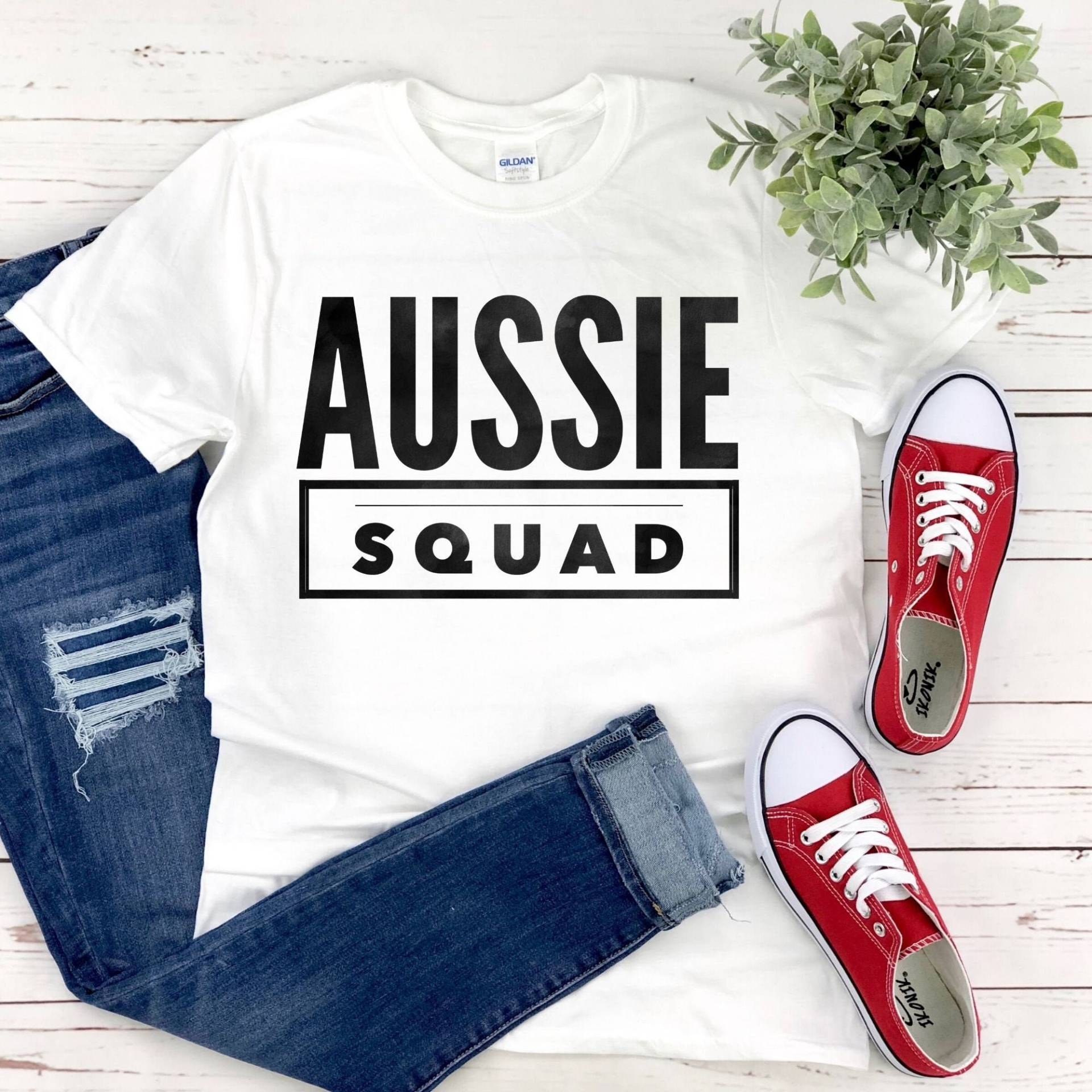 Hund Australian Shepherd - Aussie Squad Mama Shirt Mom Lover Geschenk Mehrere Farben Hund Australian Shepherd - Aussie Squad Mama Shirt Mom Lover Geschenk Mehrere Farben von TheAussieLife