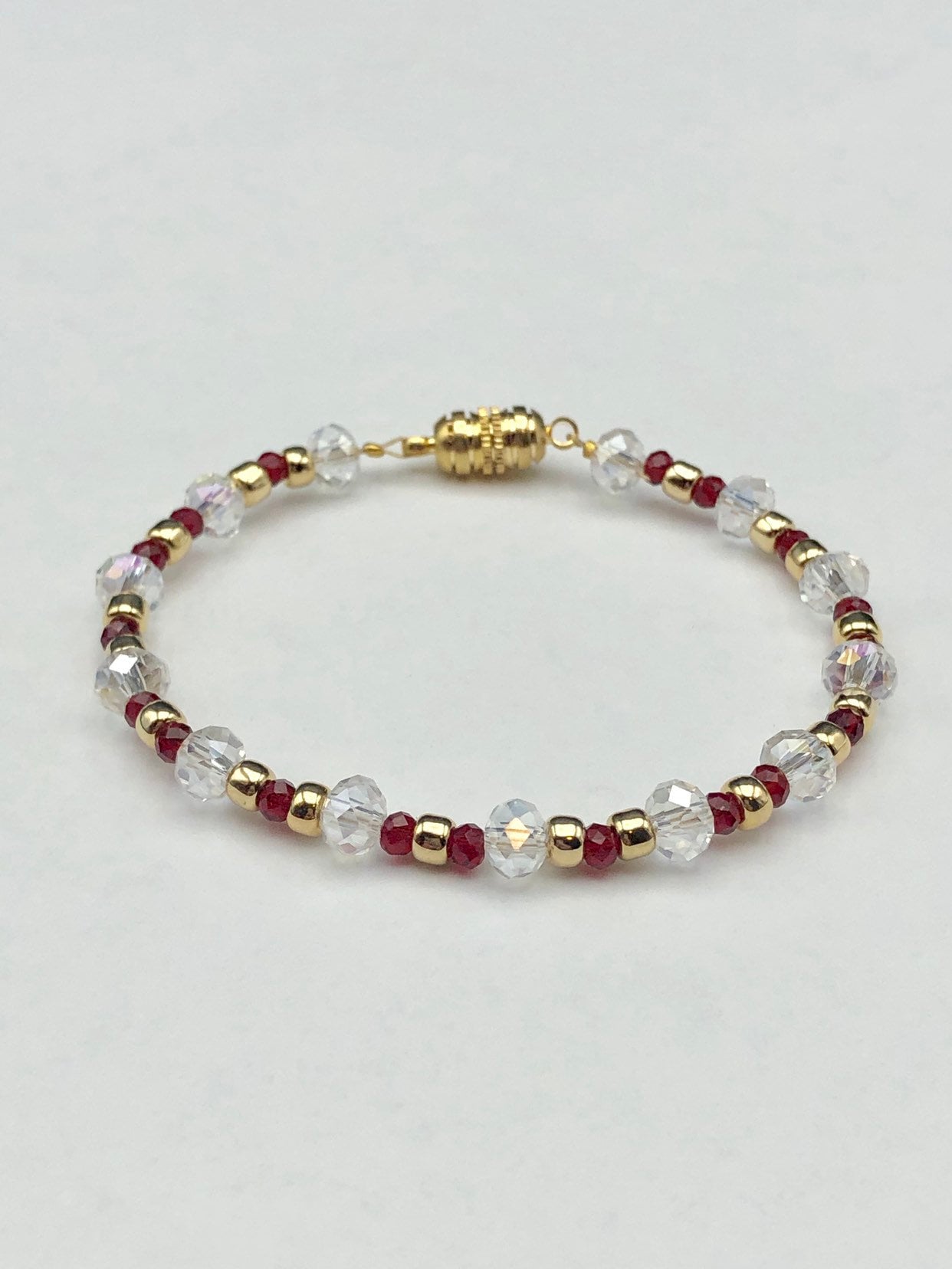 24K Gold Und Rotes Kristallarmband von TheBeadedCactusShop