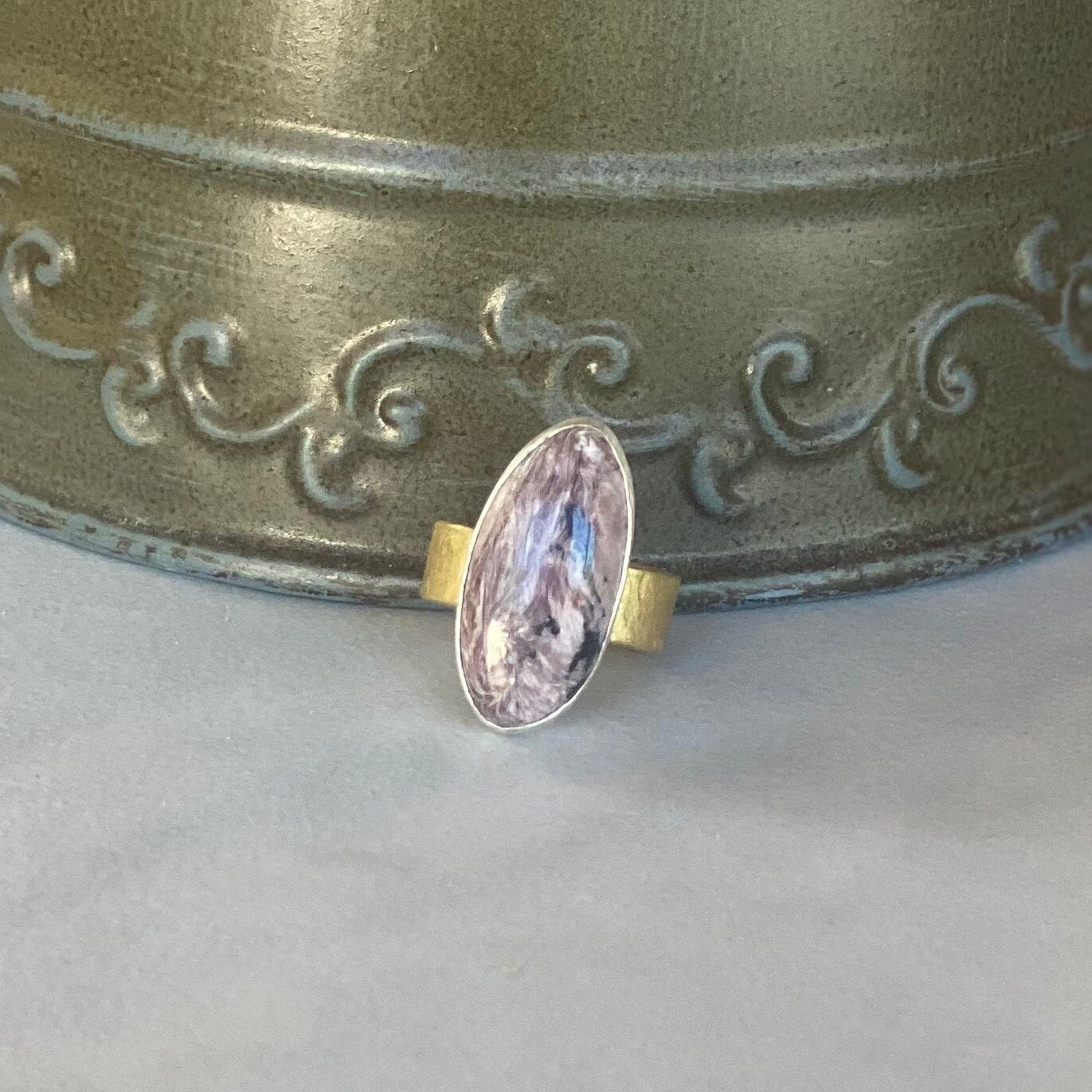 Charoit Ring, Statement Schmuck, Rustikaler Ooak, Handgemachter Ring Charoit Ring, Statement Schmuck, Rustikaler Ooak, Handgemachter Ring von TheBeadedPony