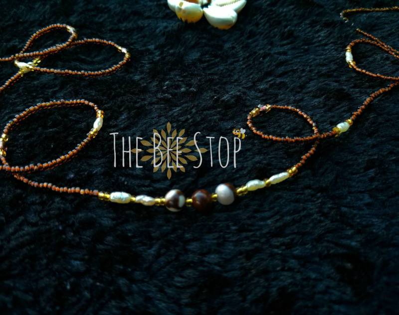 Coffee N' Pearls ~》Taillenperlen | Zebra Edelstein Süsswasserperlen Edelstahl-Verschluss Bauch Perlen Handarbeit Auf Bestellung Coffee N' Pearls ~》Taillenperlen | Zebra Edelstein Süsswasserperlen Edelstahl-Verschluss Bauch Perlen Handarbeit Auf Bestellung von TheBeeStop