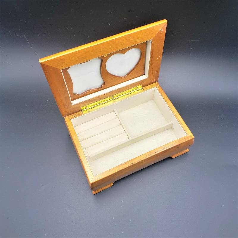 Holz Fußschmuck Box in Wurzelholz Eiche Vintage Klappfoto Rahmen Ringhalter von TheBeeskneesTreasure