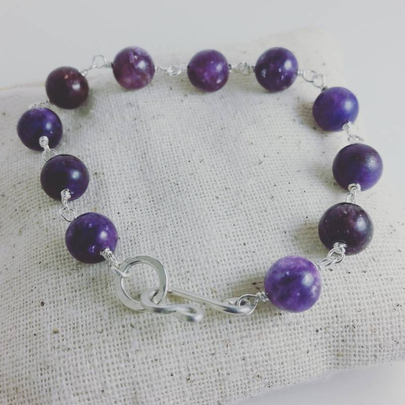 Lepidolith Perlen Armband, Lila Perlen, Draht Arbeit, Feine Silberne Schmucksachen, Tolles Geschenk, Freundschaftsarmband Lepidolith Perlen Armband, Lila Perlen, Draht Arbeit, Feine Silberne Schmucksachen, Tolles Geschenk, Freundschaftsarmband von TheBentMoon