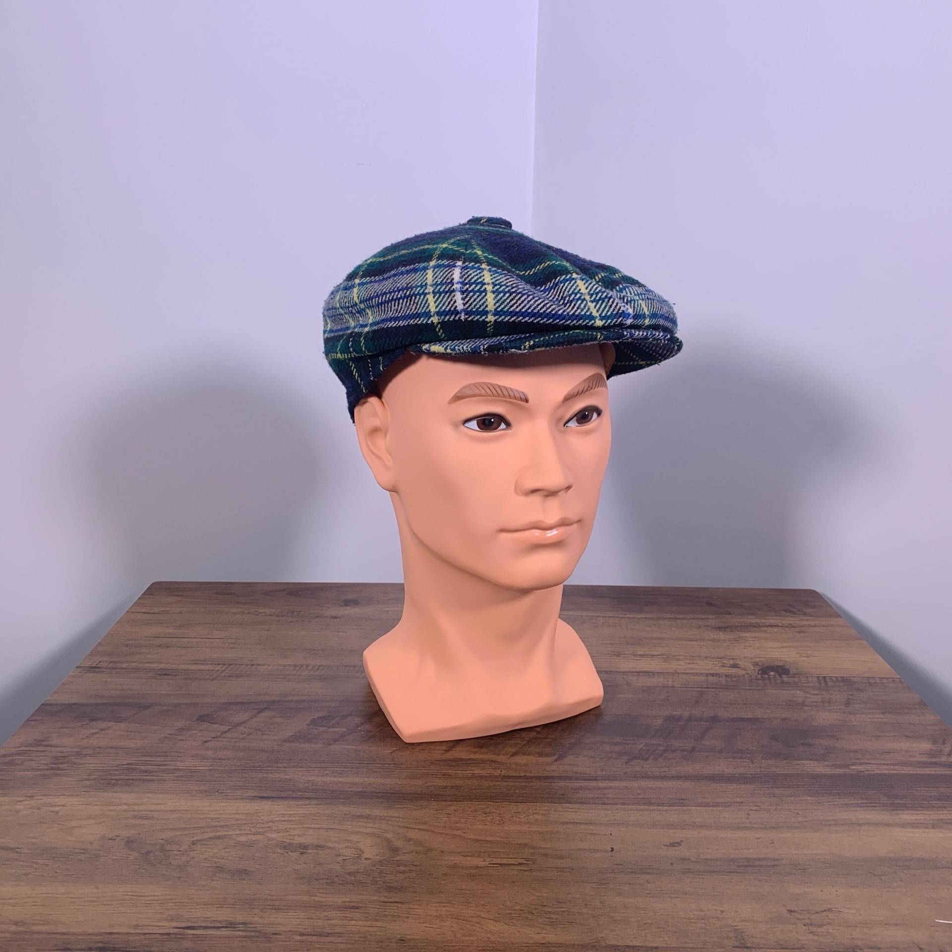 Vintage Newsboy Cap - Vintage Schottenkaro-Kappe Im Newsboy-stil Von The Western Isles Vintage Newsboy Cap - Vintage Schottenkaro-Kappe Im Newsboy-stil Von The Western Isles von TheBigBrownFoxShop