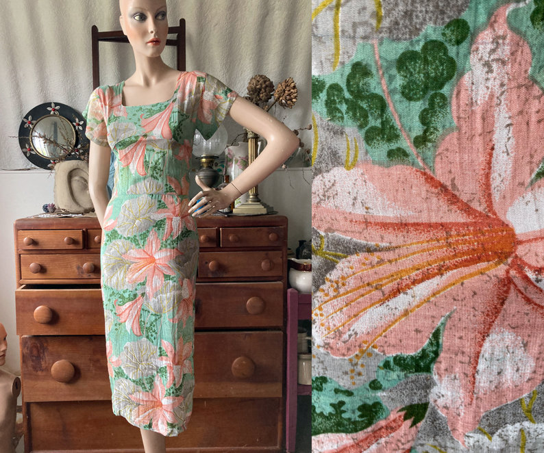 Grösse 8/1980Er Jahre "Is' St Tropez Fifties Starlet Hibiscus Print Dress With Wrap von TheBlackCatVBoutique