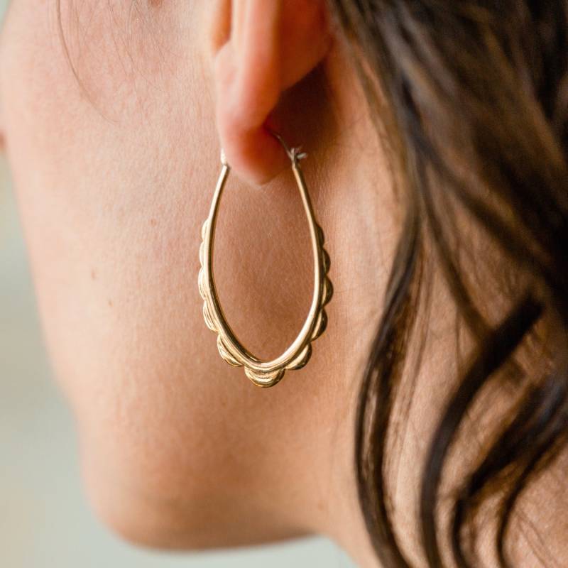 Ovale Creolen - Goldfarbene Ausgebogte Mit Massivem Sterling Ohrhaken Alltags Ohrringe Zarte Boho | 114B von TheBlissfulCo