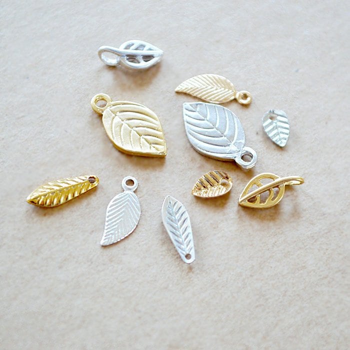 Gold Und Silber Charms Blatt Gold Und Silber Charms Blatt von TheBloomingThread