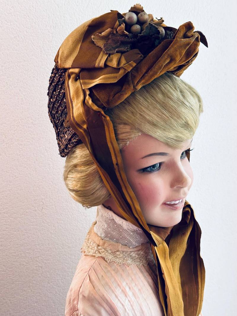 Victorian Girls Bonnet von TheBlueCrowVintage