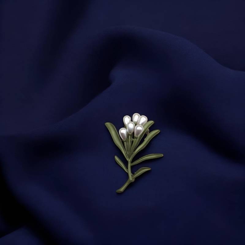 Olivgrüne Maiglöckchen Perle Pin Brosche von TheBohemianJewellery