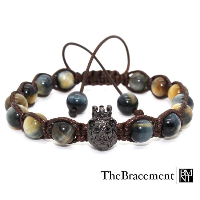 Handgefertigtes Gekröntes Löwen Makramee Perlen Armband - 8 Mm Gelb Blau Tigerauge Edelsteine Löwenkopf Micro Pave Cz Anhänger Handgefertigtes Gekröntes Löwen Makramee Perlen Armband - 8 Mm Gelb Blau Tigerauge Edelsteine Löwenkopf Micro Pave Cz Anhänger von TheBracement