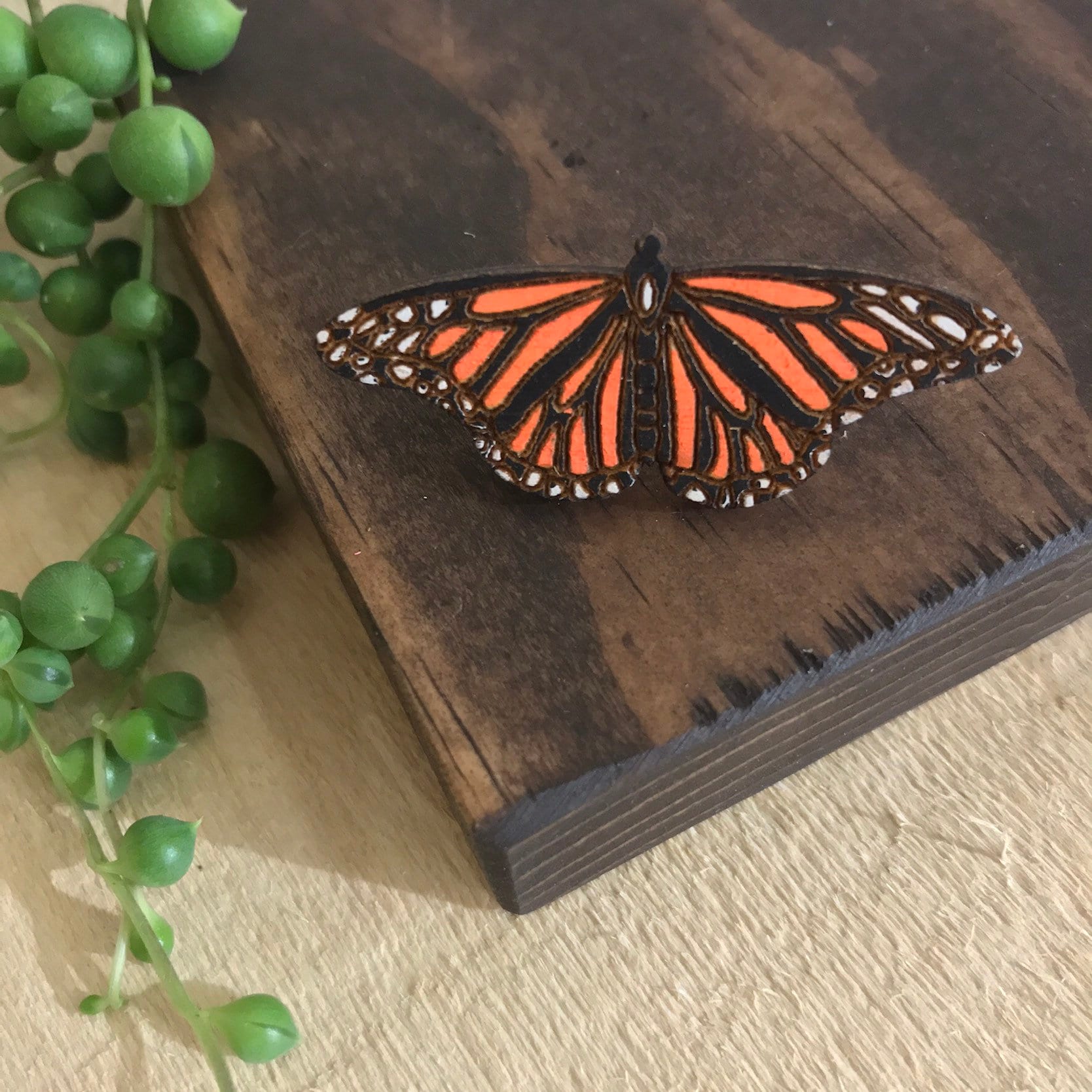 Monarch Schmetterling Hand Bemalt Anstecknadel/Die Tapfere Wimp Monarch Schmetterling Hand Bemalt Anstecknadel/Die Tapfere Wimp von TheBraveWimp