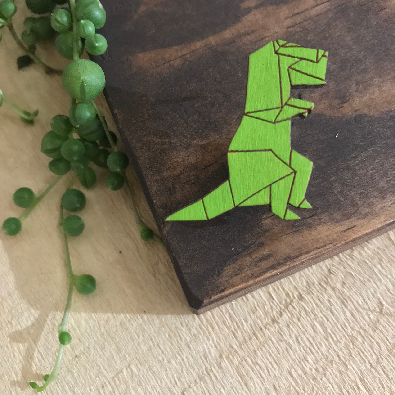 T-Rex Origami Dinosaurier Holz Anstecknadel/Artist-Serie Peter Clouse Die Tapferen Weichei T-Rex Origami Dinosaurier Holz Anstecknadel/Artist-Serie Peter Clouse Die Tapferen Weichei von TheBraveWimp