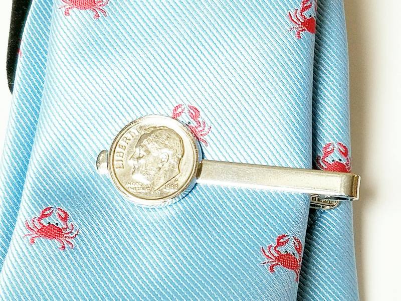 10 Jahre Geschenke Für Männer 2014 2015 2016 Dime Krawatte Bar Tack Ihn Accessoires Mann Hochzeit Bräutigam Trauzeugen Geschenk von TheBrightPenny