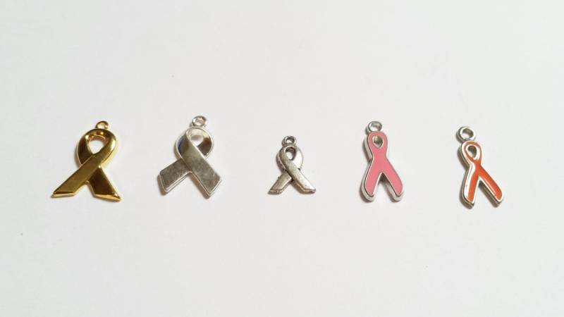 Bewusstseinsband Silber Orange Pink - Listing Is For One Charm von TheBrightPenny