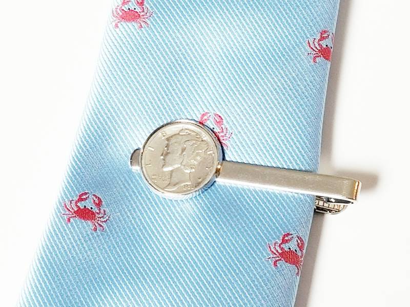 Dime Tie Bar Geburtstagsgeschenke Für Männer Jahrestag Herren Accessoires Hochzeit Bräutigam Trauzeugen 1.5.7.10.15.20.21.30.40.50.60 von TheBrightPenny