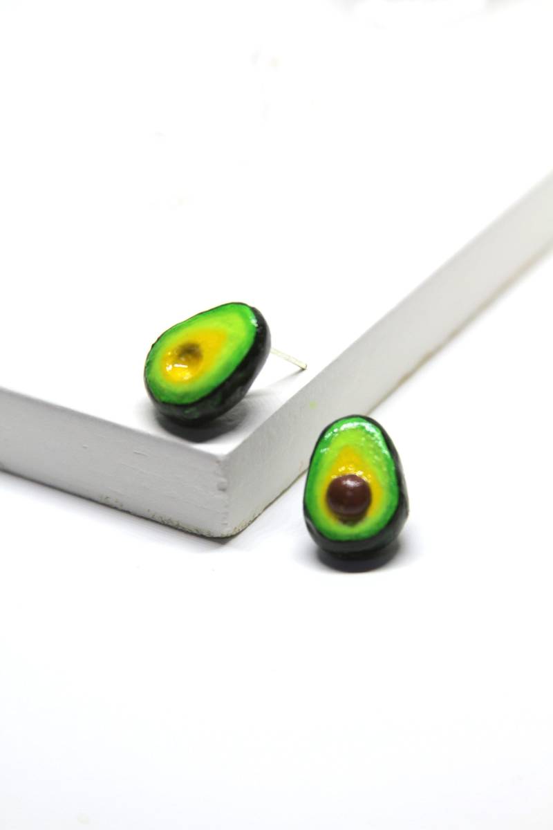 Avocado Ohrringe | Guacamole Food Studs, Geschnittene Mit Einem Samen, Ein Perfektes Geschenk Für Vegane Feinschmecker von TheBrooklynVibe