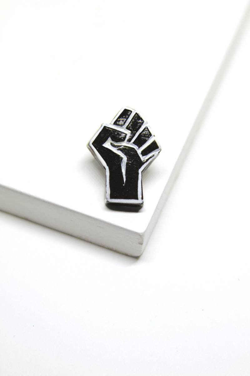Black Lives Matter Pin, Wiederstand Faust Resist Blm Power von TheBrooklynVibe
